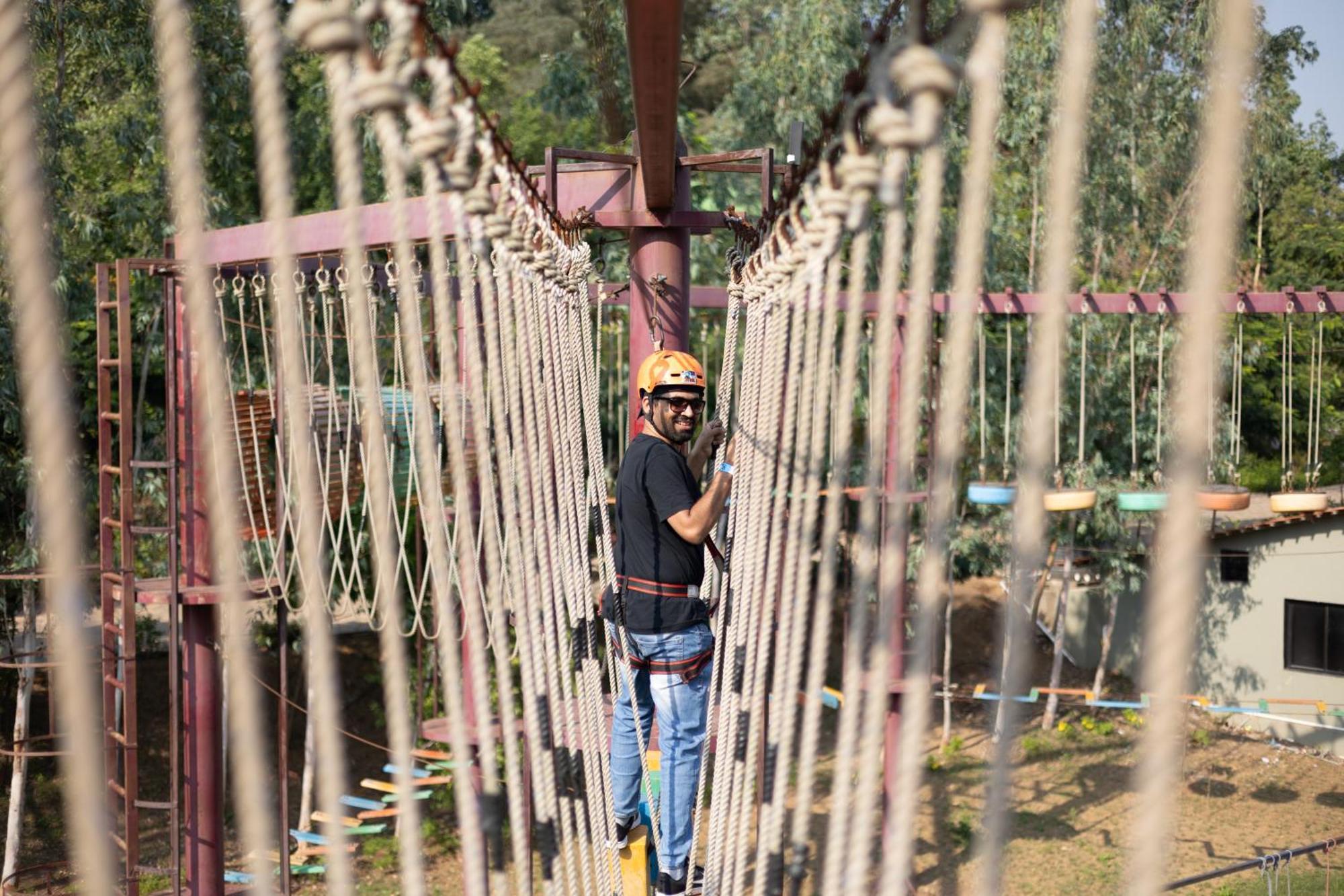 Vits Roccia Hill Resort And Adventure Park, Navapur Songadh المظهر الخارجي الصورة